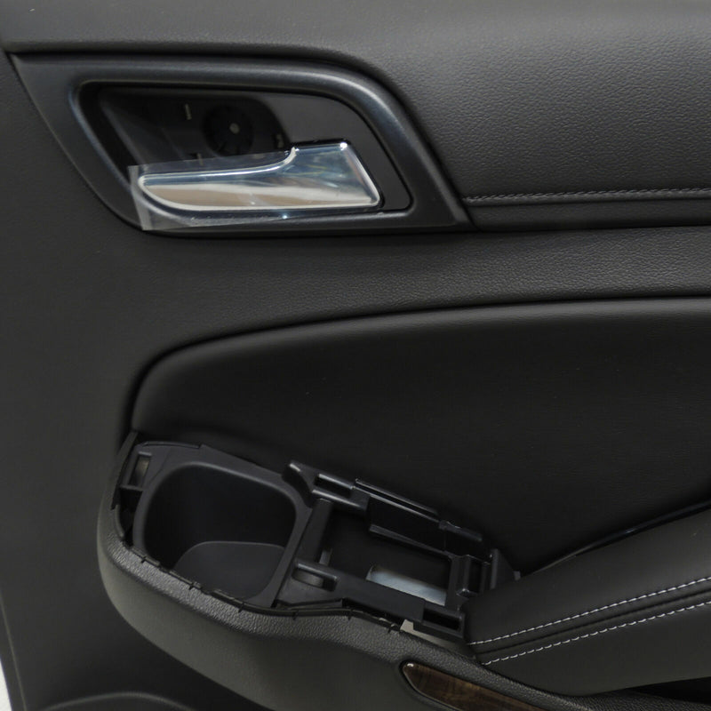 Door Trim Panel RH Rear Jet Black Leather/Woodgrain 2015-17 Suburban 22903227-2