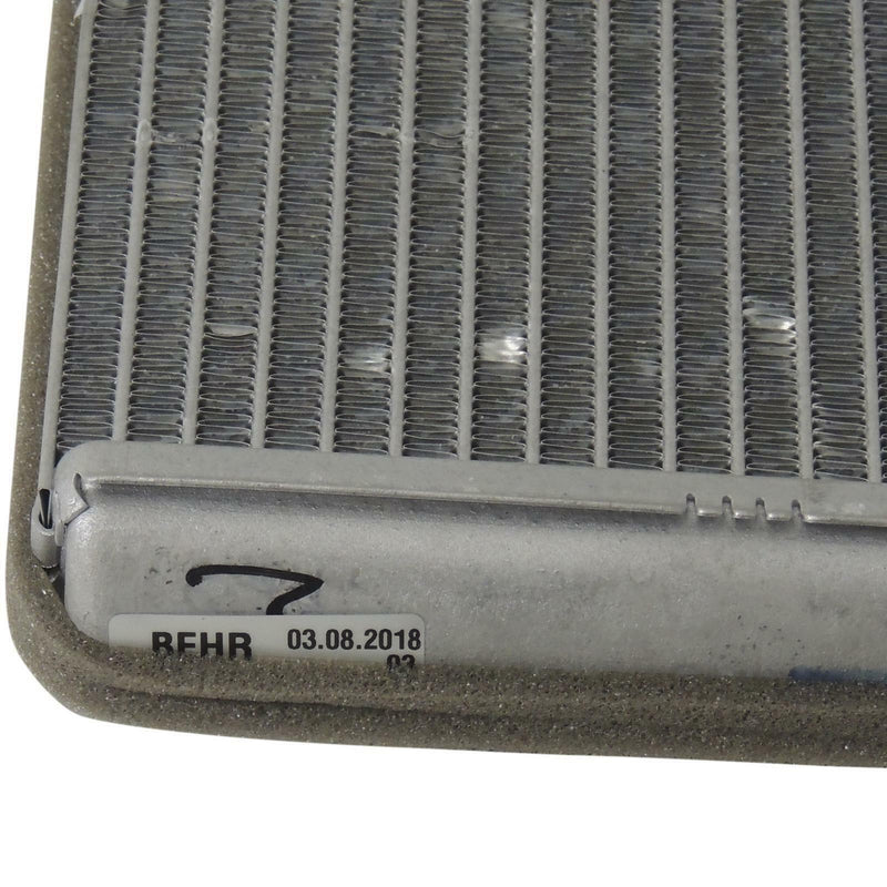 New OEM GM Heater Core With Tubes 2016 Chevy Cruze 1.4L 2017-18 Acadia 13287939-4