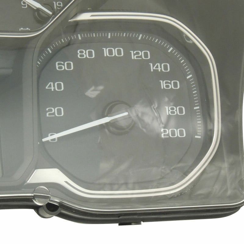 Instrument Cluster Speedometer KPH 4.2 Inch Display UDD 2019 GMC Sierra 84608332-4