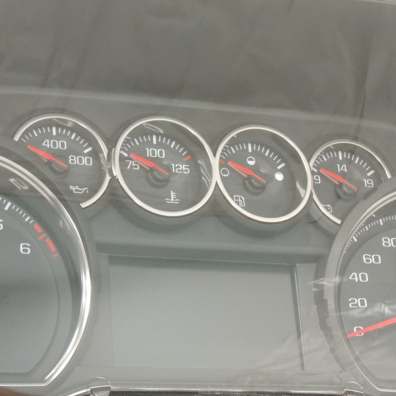 Instrument Cluster Speedometer KPH 4.2 Display 19 Chevy Silverado 1500 84608348-3