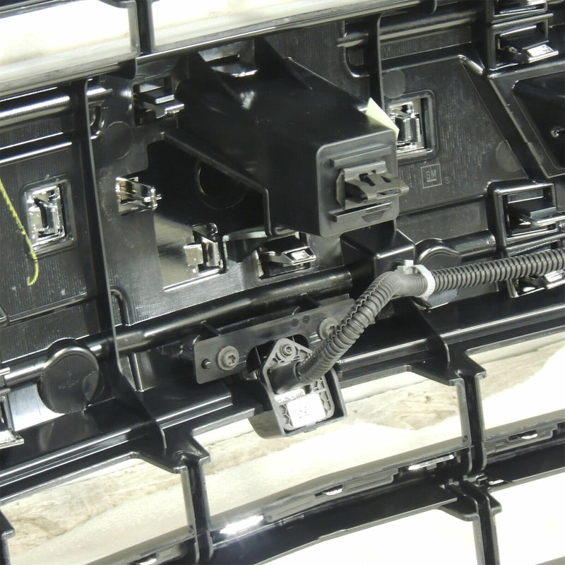 Front Grille Assembly Chevy Silverado With Surround View Camera 84493321-7