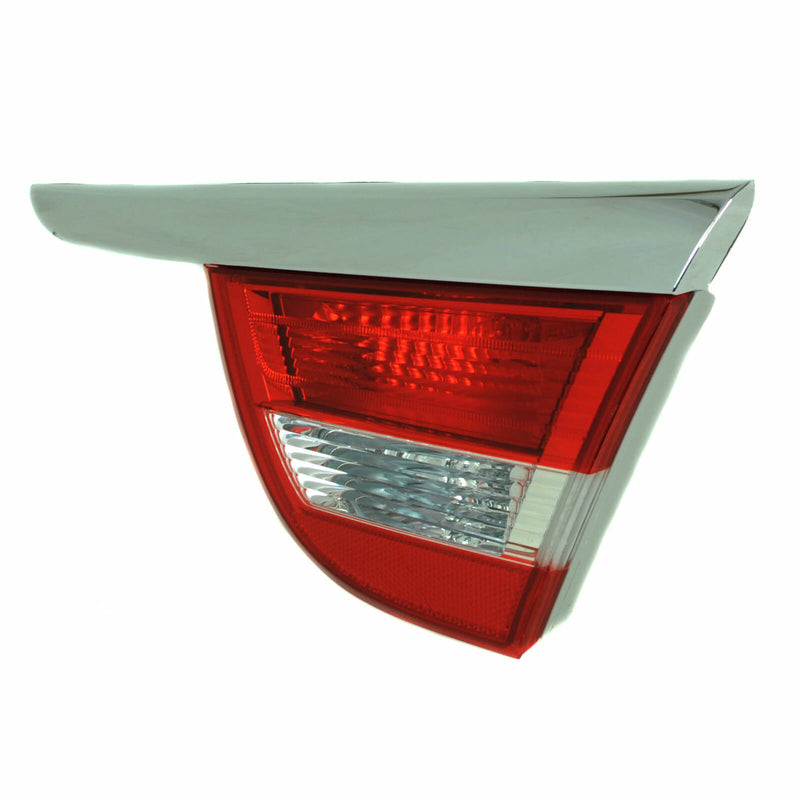 RH Right Trunk Mounted Tail Light w/Chrome Trim 2012-15 Buick Verano 22985776-1